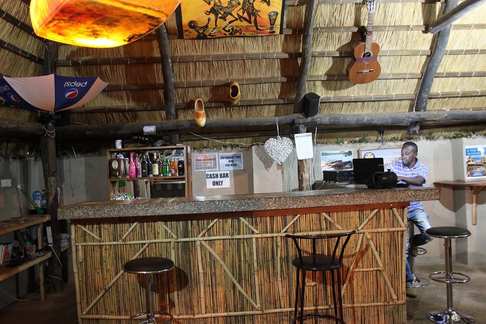 Zinga Backpackers Hotel Livingstone Exterior foto